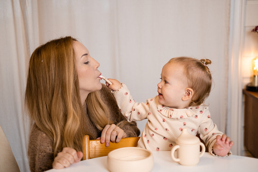 BABYENS FØRSTE MÅLTIDER